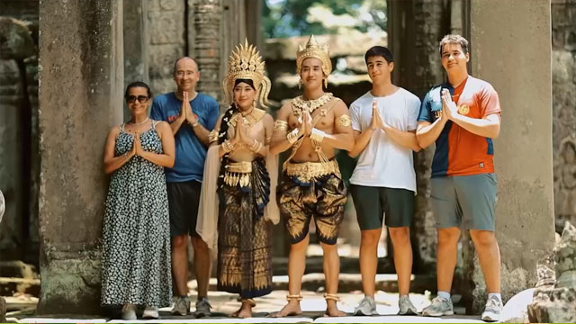 ស្នាមញញឹមនៃកម្ពុជា